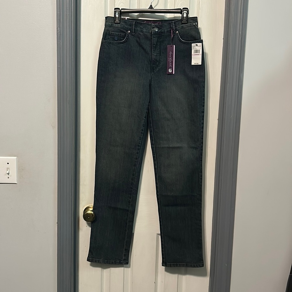 NWT Gloria Vanderbilt, Astoria Wash, Amanda Rosette Jeans, Size 6 Average
